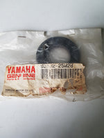 Yamaha 93102-25M28 - oil Seal